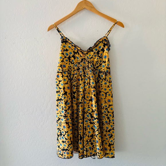 Topshop Strappy Ruched Floral Yellow Dress - Picture 5 of 10
